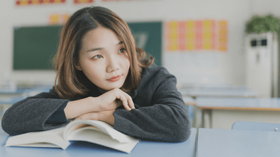 a girl studying in an english school in shanghai